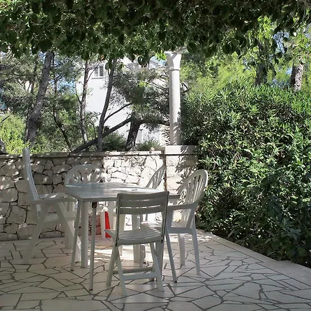 135a Apartment *