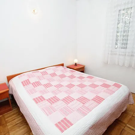 135a Apartment Lumbarda